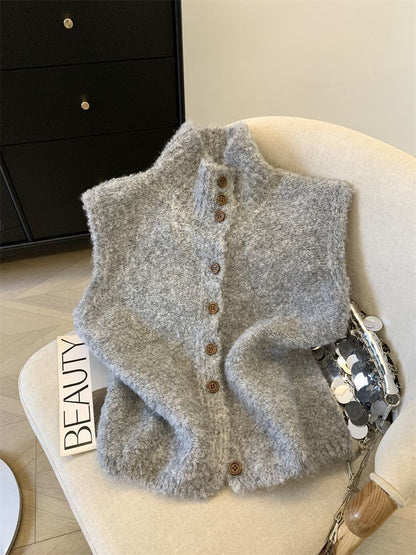 Gilet sans manches en maille texturée à col montant boutonné